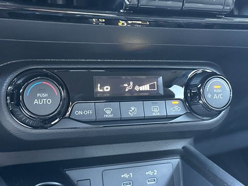 New 2026 Nissan Kicks SV image 20