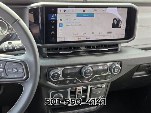Used 2025 Jeep Wrangler Unlimited Sport AWD/4WD image 23