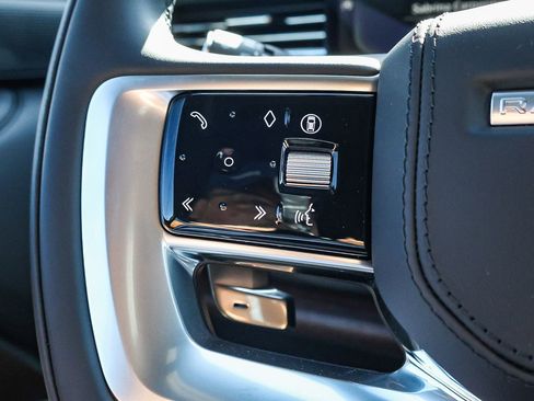 New 2025 Land Rover Range Rover SE image 41