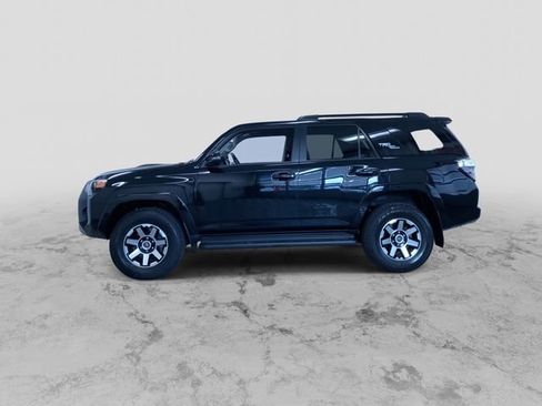Used 2023 Toyota 4Runner TRD Off-Road Premium image 7