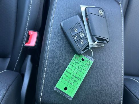 Used 2022 Volkswagen Tiguan SE image 54