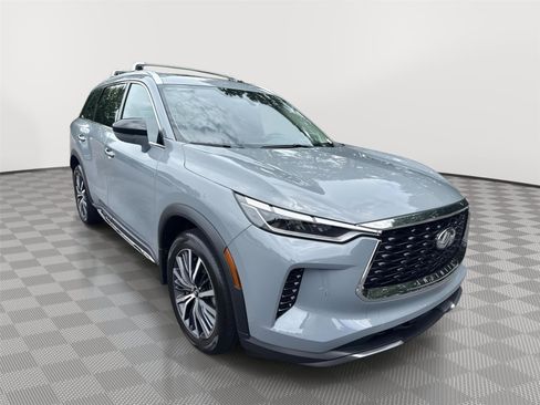 Certified 2025 INFINITI QX60 Sensory w/ Vision Package AWD/4WD image 4