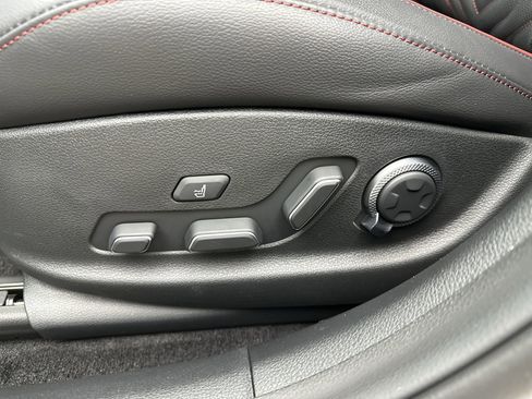 Certified 2026 Genesis G80 2.5T Sport Prestige AWD/4WD image 12