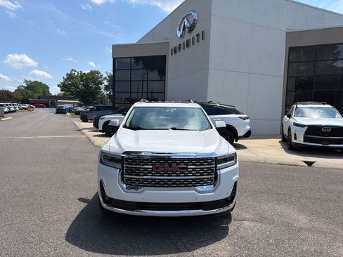 Used 2021 GMC Acadia Denali w/ Denali Technology Package FWD image 3