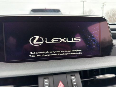 Used 2020 Lexus ES 300h w/ Luxury Package image 21