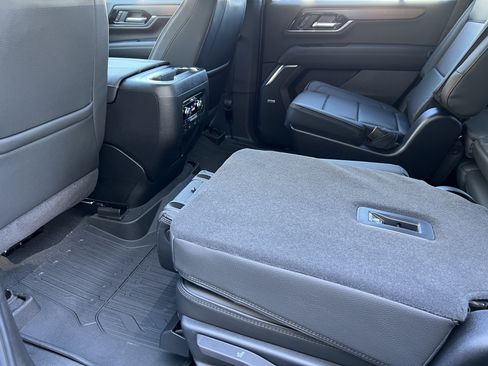New 2026 GMC Yukon Denali w/ Denali Reserve Package AWD/4WD image 19
