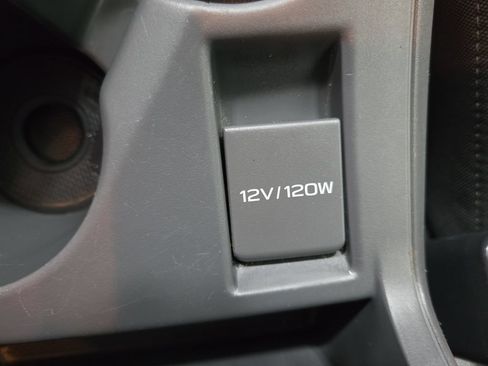 Used 2025 Subaru Crosstrek 2.5i Premium AWD/4WD image 39