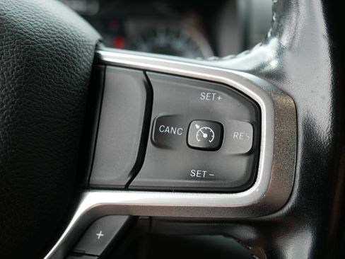 Used 2021 RAM 1500 Laramie AWD/4WD image 29