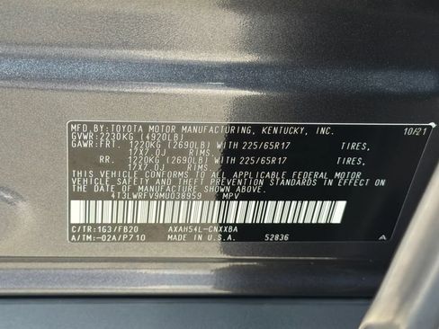 Used 2021 Toyota RAV4 LE AWD/4WD image 31