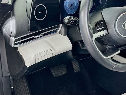 Certified 2024 Hyundai Elantra Limited image 10