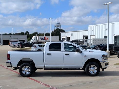 New 2026 RAM 2500 Tradesman AWD/4WD image 9