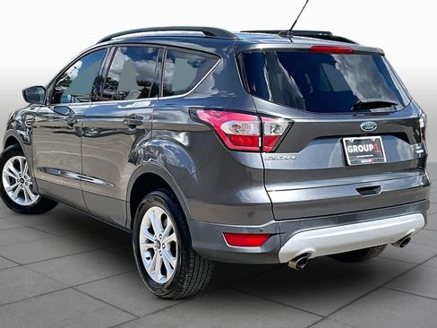 Used 2017 Ford Escape SE w/ Equipment Group 201A FWD image 12