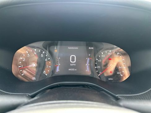 Used 2025 Jeep Compass Trailhawk AWD/4WD image 8