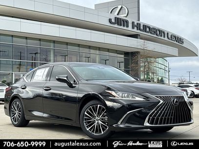 New 2025 Lexus ES 350 w/ Premium Package