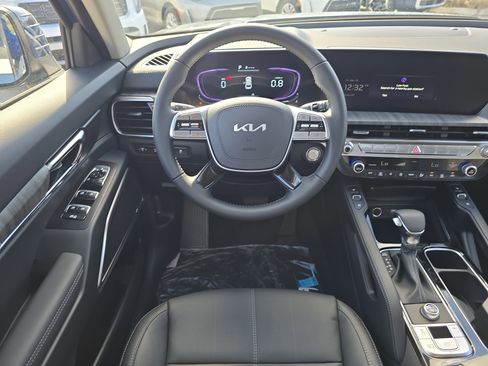 New 2025 Kia Telluride EX image 16
