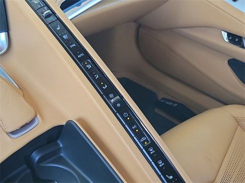 Used 2020 Chevrolet Corvette Stingray Premium Cpe w/ 3LT Preferred Equipment Group image 17