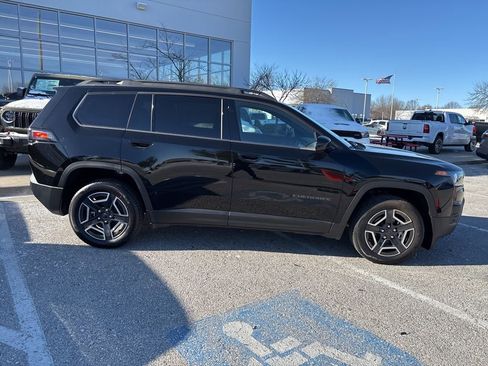 New 2026 Jeep Cherokee Laredo AWD/4WD image 29