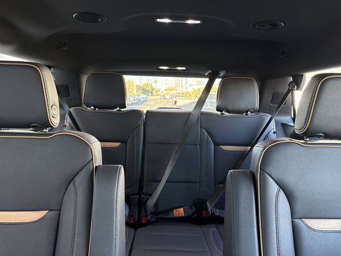 Used 2022 GMC Yukon AT4 w/ Max Trailering Package image 38