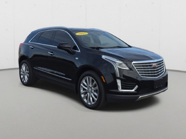 Used 2017 Cadillac XT5 Platinum AWD/4WD image 3