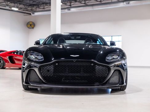 Used 2022 Aston Martin DBS Superleggera RWD image 2