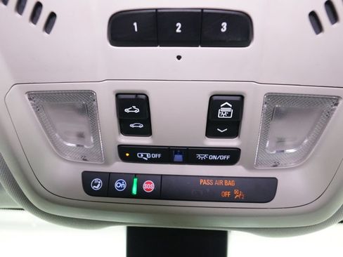 Used 2024 GMC Terrain Denali w/ Denali Premium Package AWD/4WD image 46