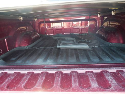 Used 2016 RAM 1500 Laramie w/ Convenience Group AWD/4WD image 18