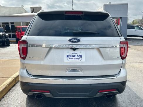 Used 2018 Ford Explorer XLT w/ Equipment Group 201A AWD/4WD image 7