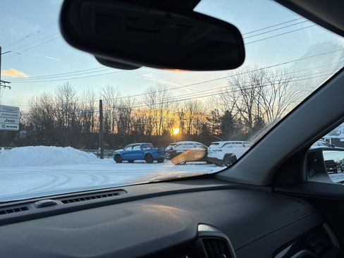 Certified 2024 GMC Terrain AT4 image 22