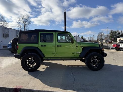 Used 2019 Jeep Wrangler Unlimited Sport S image 5