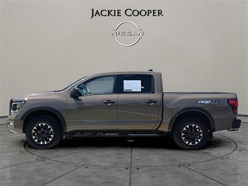 Used 2024 Nissan Titan PRO-4X w/ Pro-4x Utility Package image 2