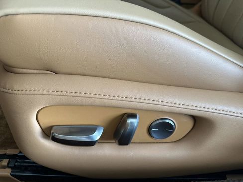 Used 2022 Lexus LC 500 Convertible image 14