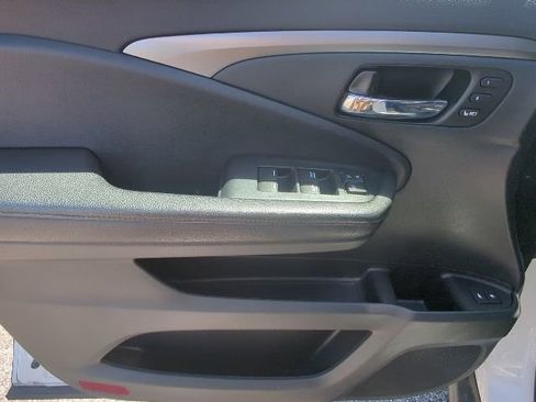 Used 2022 Honda Pilot Special Edition image 12