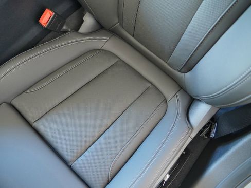 New 2026 BMW 330i Sedan w/ M Sport Package RWD image 11