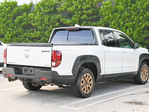 Used 2022 Honda Ridgeline Black Edition image 4