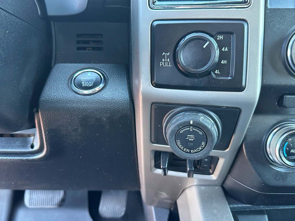 Used 2018 Ford F150 Lariat w/ Equipment Group 502A Luxury AWD/4WD image 32
