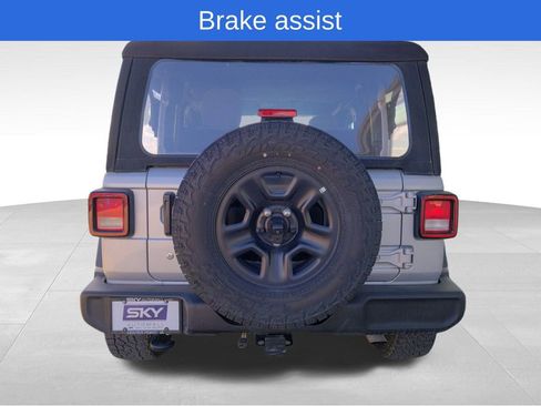 Used 2024 Jeep Wrangler Sport image 6