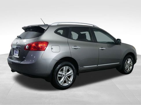 Used 2013 Nissan Rogue SV FWD image 10