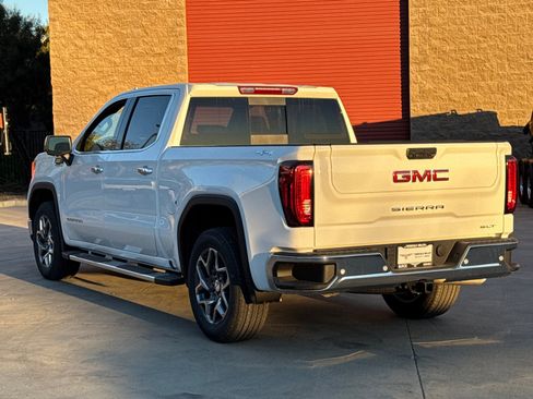 Used 2026 GMC Sierra 1500 SLT w/ SLT Premium Plus Package AWD/4WD image 12