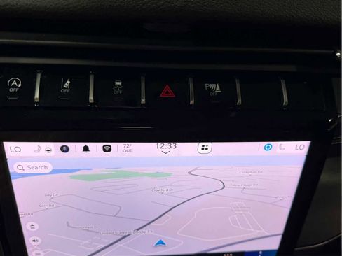 Used 2025 Jeep Grand Cherokee L Limited w/ Black Appearance Package image 15