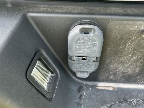 Used 2017 Ford F150 XLT RWD image 12