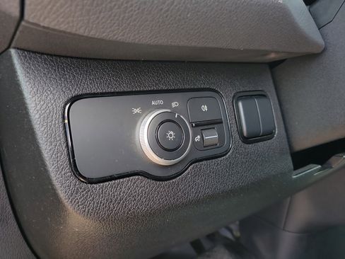 Used 2024 Mercedes-Benz Sprinter 2500 image 20