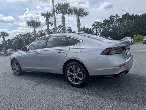 Used 2023 Honda Accord EX-L image 6