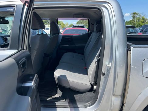 Used 2021 Toyota Tacoma SR5 RWD image 28