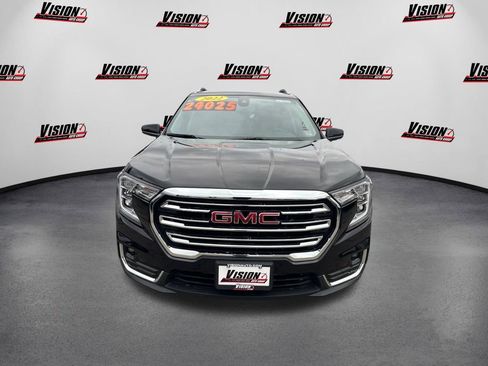 Used 2022 GMC Terrain SLT image 2
