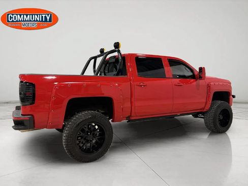 Used 2017 Chevrolet Silverado 1500 LT w/ All Star Edition AWD/4WD image 8