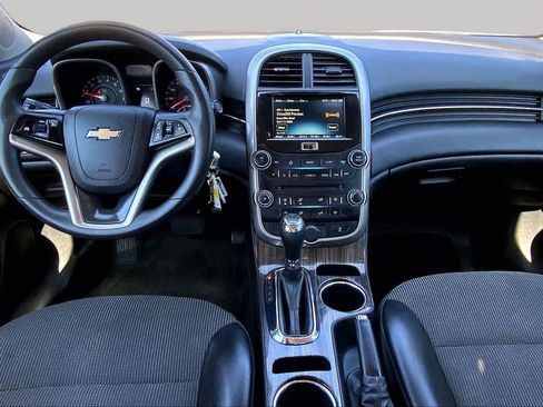 Used 2016 Chevrolet Malibu LT FWD image 14