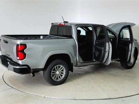 New 2025 Chevrolet Colorado LT w/ LT Convenience Package image 12