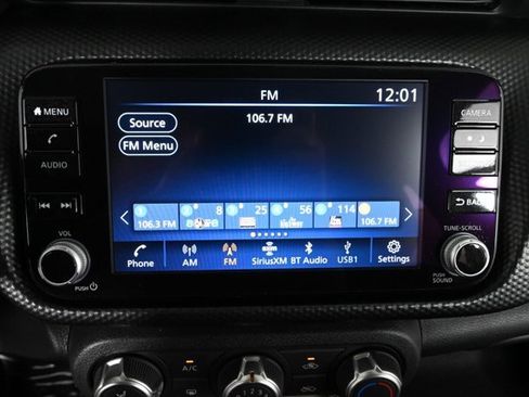 Used 2023 Nissan Kicks SV image 5