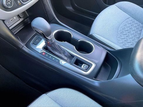 Used 2024 Chevrolet Equinox LS image 19