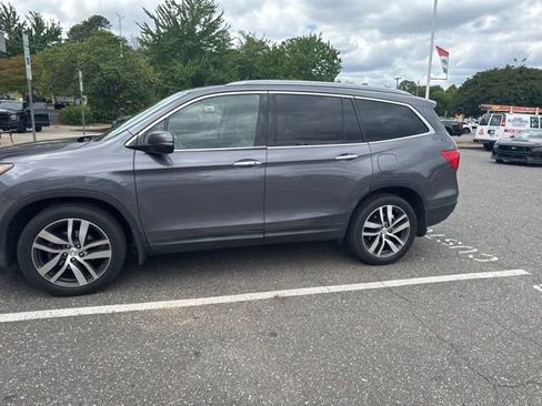 Used 2016 Honda Pilot Touring image 6